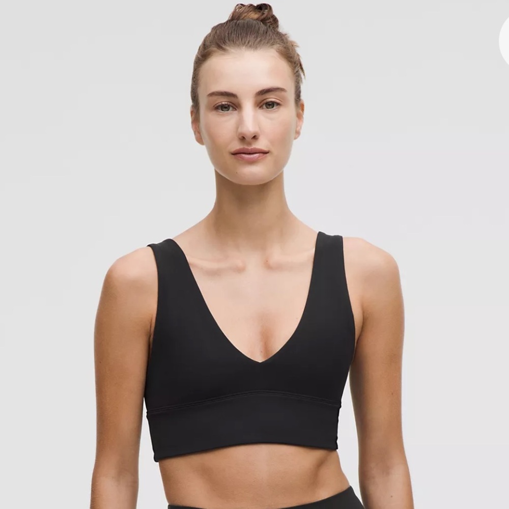 Lululemon Align V-Neck Light Support Black Women's Bra. Size 8. New With Tags